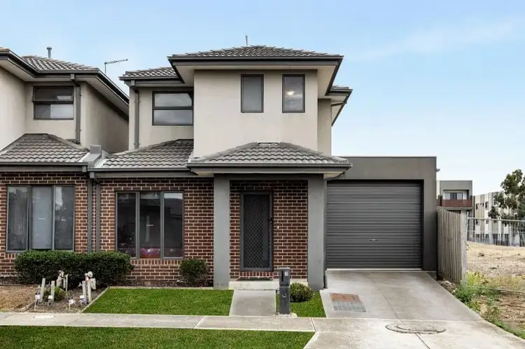 3 Chino Close