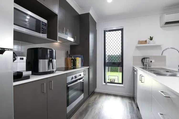 Fifth view of Homely townhouse listing, 2/1501 Wynnum Road, Tingalpa QLD 4173