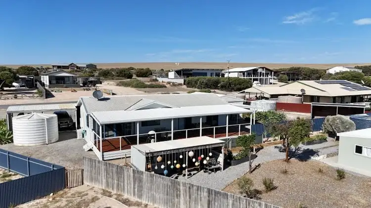8 Calca Street, Sceale Bay SA 5680