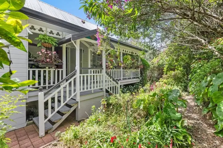 76 Magnetic Drive, Tamborine Mountain QLD 4272
