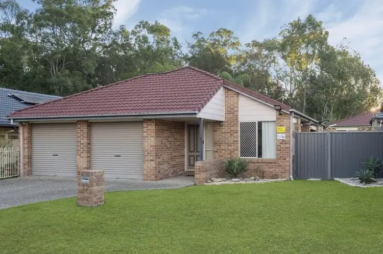 19 Glasshouse Crescent