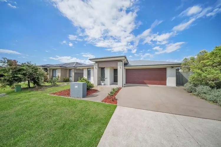 6 Groundsel Street, Fern Bay NSW 2295