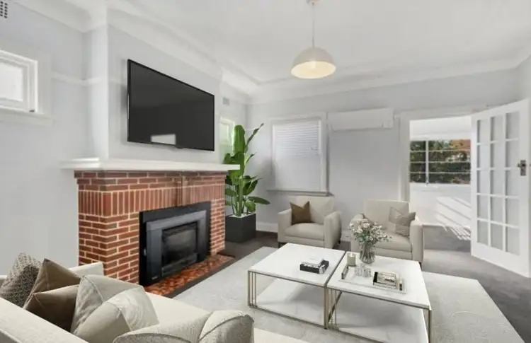 19 Gladstone Street, Bathurst NSW 2795