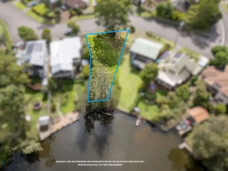 10 McKellar Boulevard, Blue Haven NSW 2262