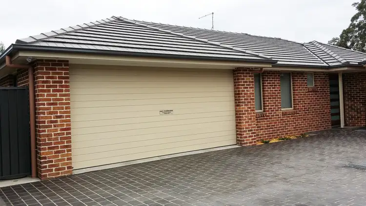 2/9 William St, Richmond NSW 2753