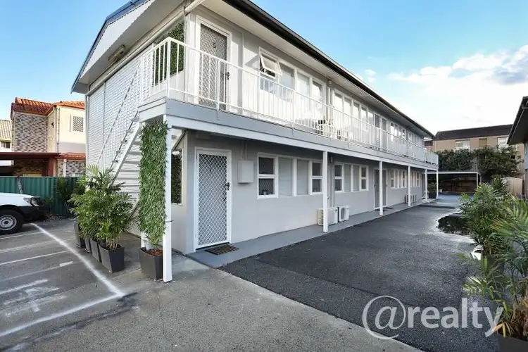 1-8/144 Frank Street, Labrador QLD 4215