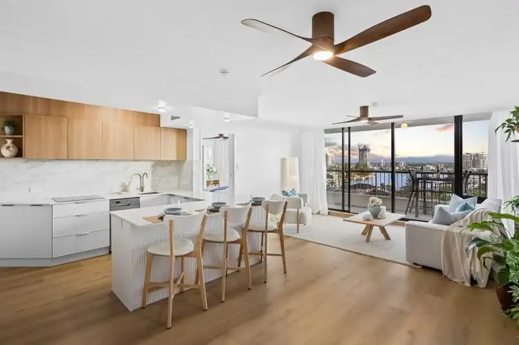 49/5 Admiralty Drive, Paradise Waters QLD 4217
