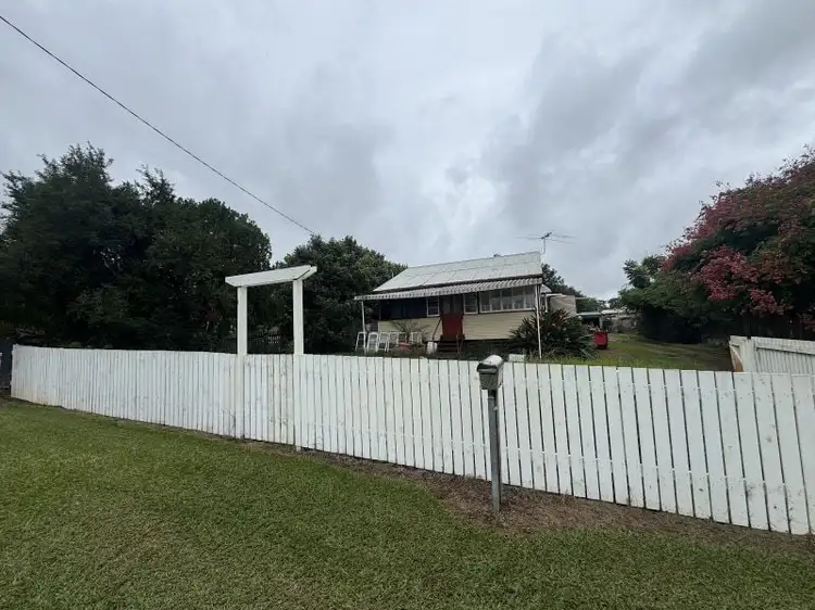 10 Fisher Street, Kingaroy QLD 4610