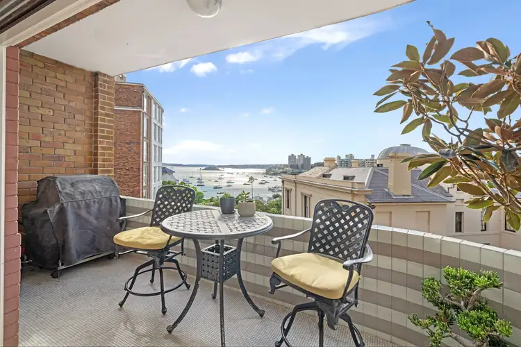 22/36A Macleay Street