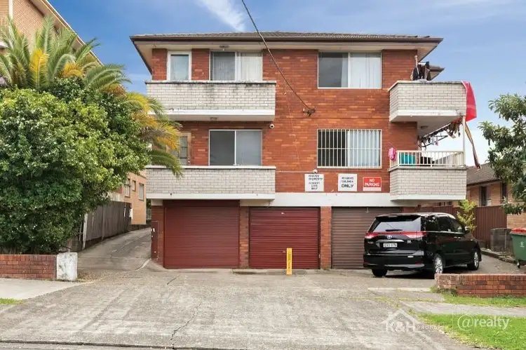 3/35 Rosemont Street South, Punchbowl NSW 2196
