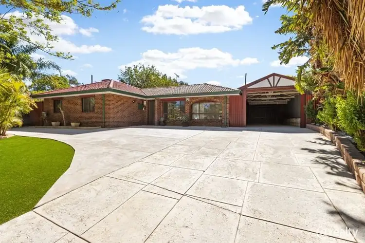 7 Ellesmere Road, Swan View WA 6056