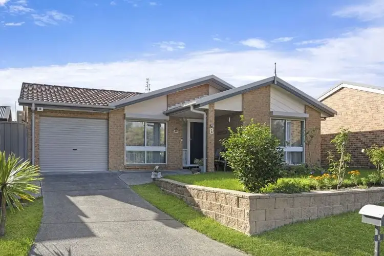 8 Amaroo Close