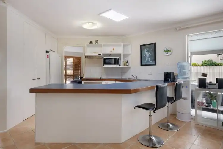 Sixth view of Homely house listing, 10 Viola Avenue, Hollywell QLD 4216