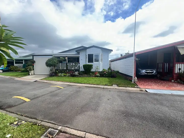 164/68 Pacific Highway, Blacksmiths NSW 2281