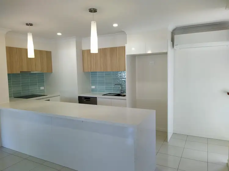 Second view of Homely townhouse listing, 2/31 Broadwater Rd, Mount Gravatt East QLD 4122