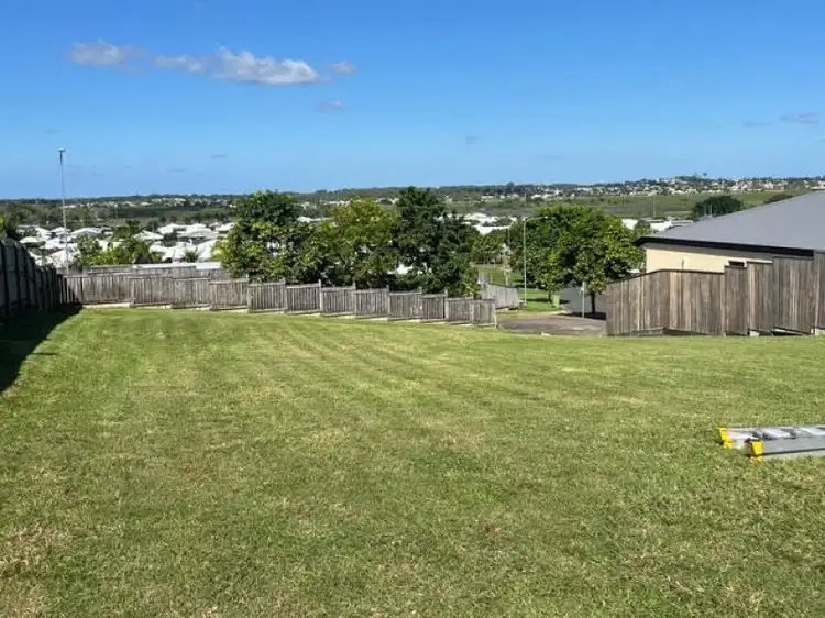 12 Clive Court, Beaconsfield QLD 4740