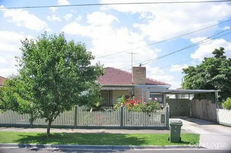 8 Napoleon Street, West Footscray VIC 3012