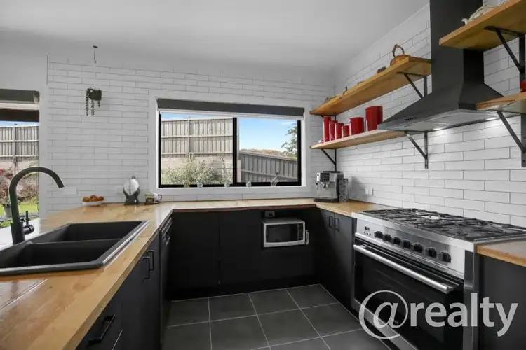 Sixth view of Homely house listing, 9 Cloverleaf Crescent, Drouin VIC 3818