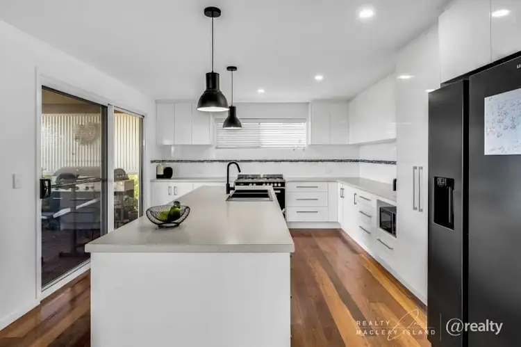 Sixth view of Homely house listing, 19 Blue Bay Crescent, Macleay Island QLD 4184