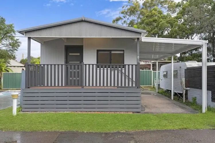 6/28 Monterey Avenue, Mannering Park NSW 2259