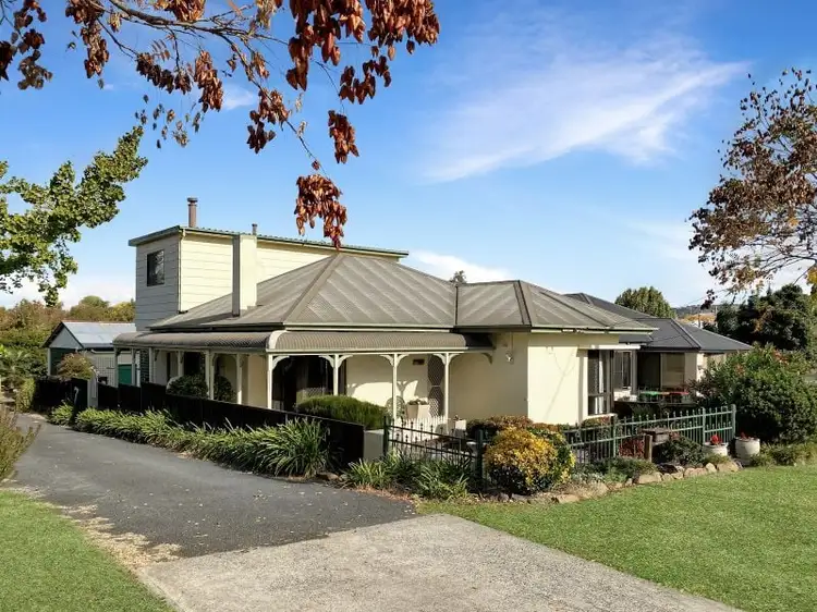 2 Banks Street, Bathurst NSW 2795