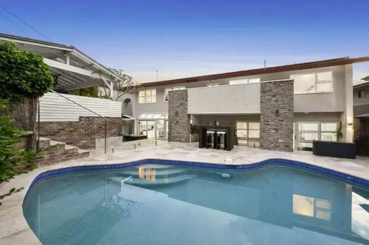 9 Lolita Ave, Forestville NSW 2087