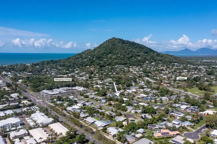 8 Kavieng Street, Trinity Beach QLD 4879