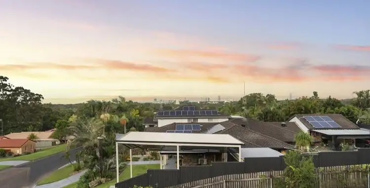 8 Rebbechi Court, Parkwood QLD 4214