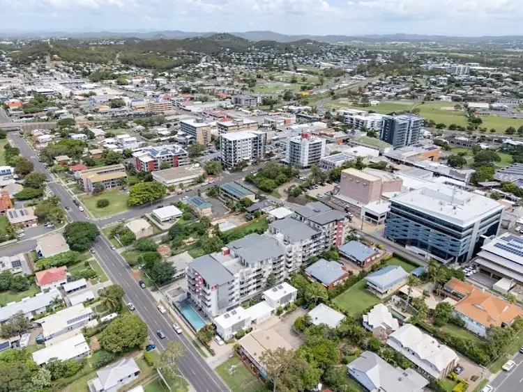 606/52 Oaka Lane, Gladstone Central QLD 4680