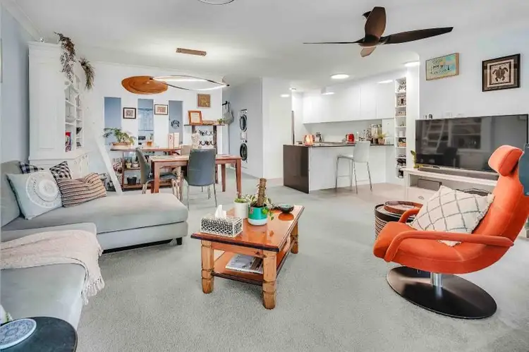 29/13 Bright Avenue, Labrador QLD 4215