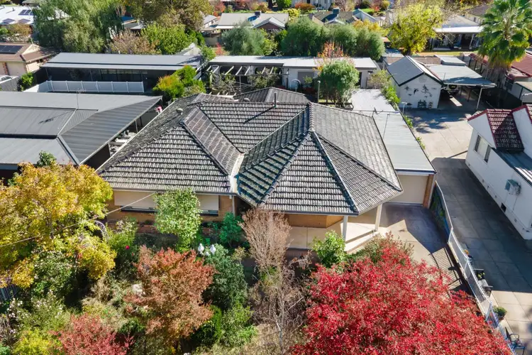 10 Plumpton Road, Kooringal NSW 2650