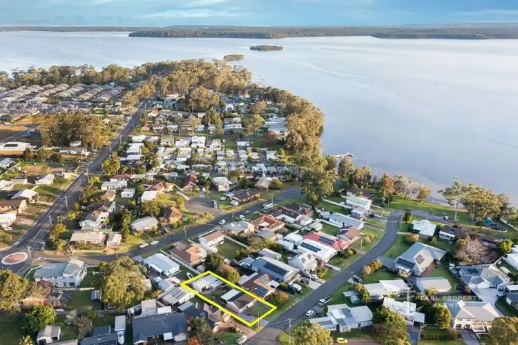 3 Graham Avenue, St Georges Basin NSW 2540