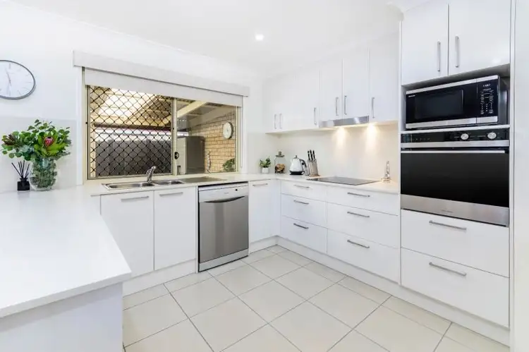 42/210 Bestmann Road East, Sandstone Point QLD 4511