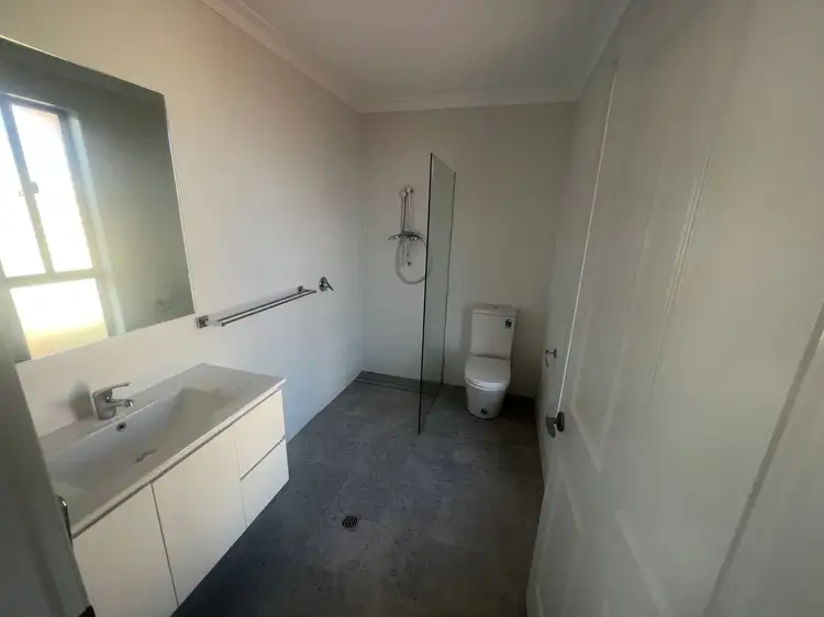 Fifth view of Homely villa listing, 5/99 Bathurst Road, Orange NSW 2800