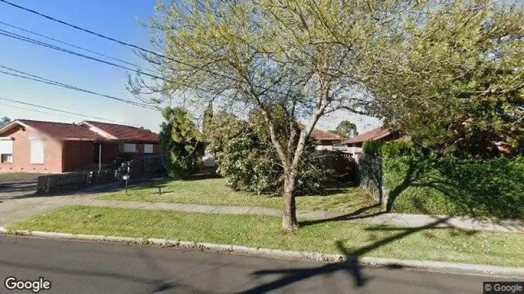 19 Kinterbury Drive, Kings Park VIC 3021
