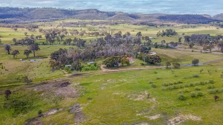 16 Camerons Road, Running Stream NSW 2850