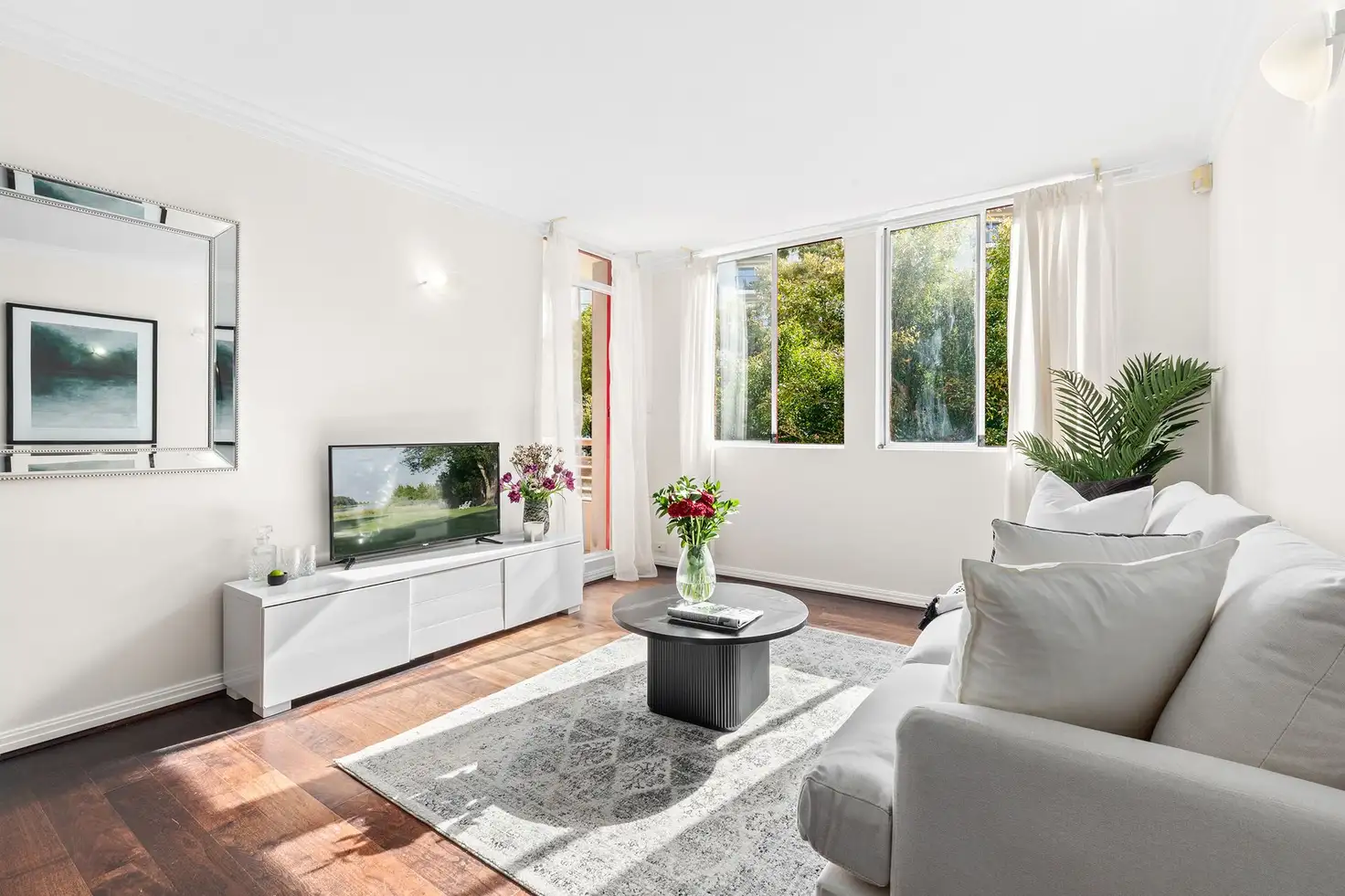 Main view of Homely apartment listing, 506/2-6 Birtley Place, Elizabeth Bay NSW 2011