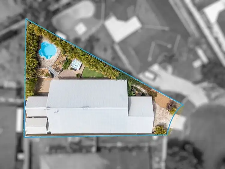 2 Kalimna Close, Lake Haven NSW 2263