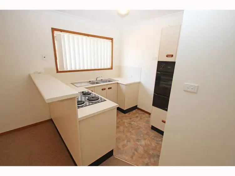 Fourth view of Homely villa listing, 4/17-19 Bakeri Circuit, Warabrook NSW 2304