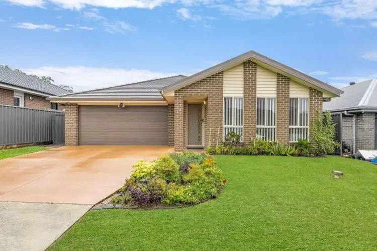 3 Oakwood Street, Wadalba NSW 2259