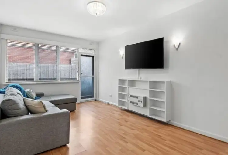Second view of Homely apartment listing, 4/50 Robert Street, Bentleigh VIC 3204