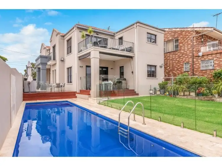 B/103 BAYVIEW AVENUE, Earlwood NSW 2206