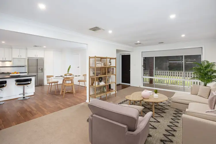 Second view of Homely house listing, 21 Geneva Crescent, Lake Albert NSW 2650