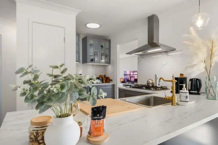 3 Hyam Close, Blue Haven NSW 2262