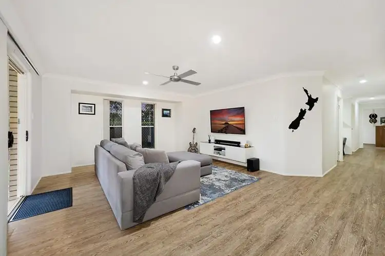 Sixth view of Homely house listing, 2 Gillam Crescent, Bray Park QLD 4500