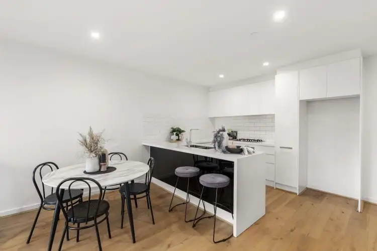 Fifth view of Homely apartment listing, 102/29 Loranne Street, Bentleigh VIC 3204