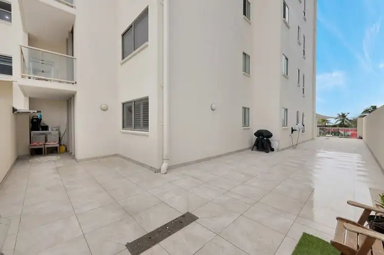 4/8 Southern Breakwater Road, Mackay Harbour QLD 4740
