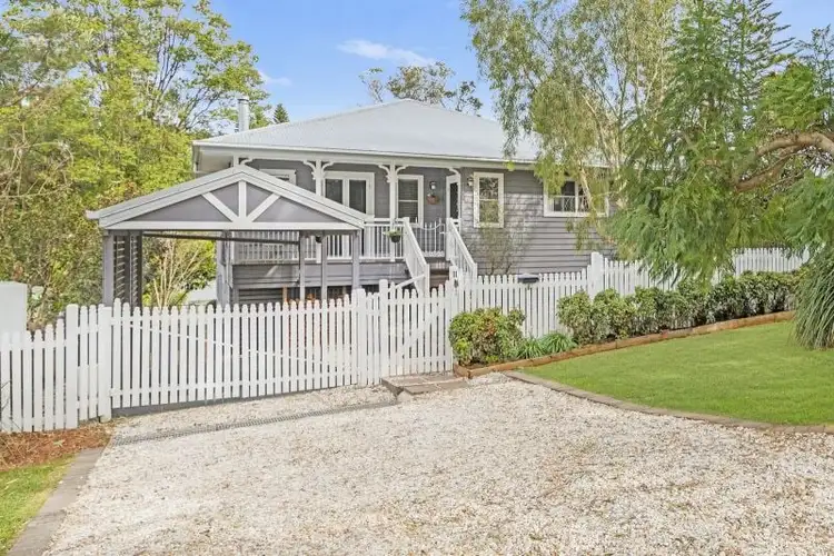 11 Beechmont Avenue, Tamborine Mountain QLD 4272