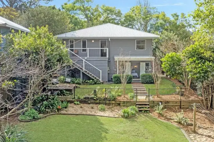 11 Beechmont Avenue, Tamborine Mountain QLD 4272