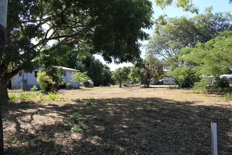 7 Zimmerlie Place, Nome QLD 4816